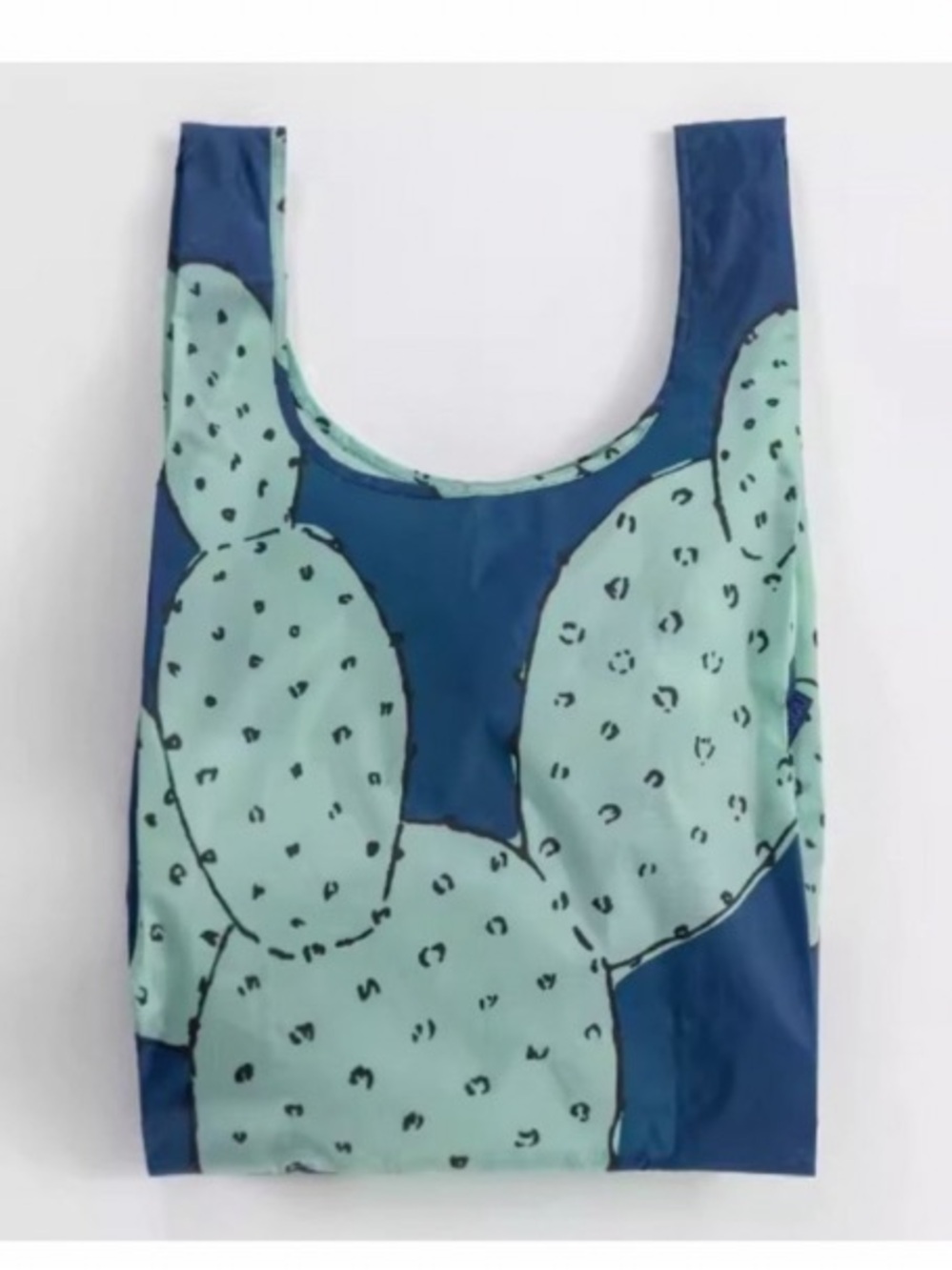 NWOT BAGGU āBIGā Reusable Cactus šµ Tote. Excellent condition. Never used